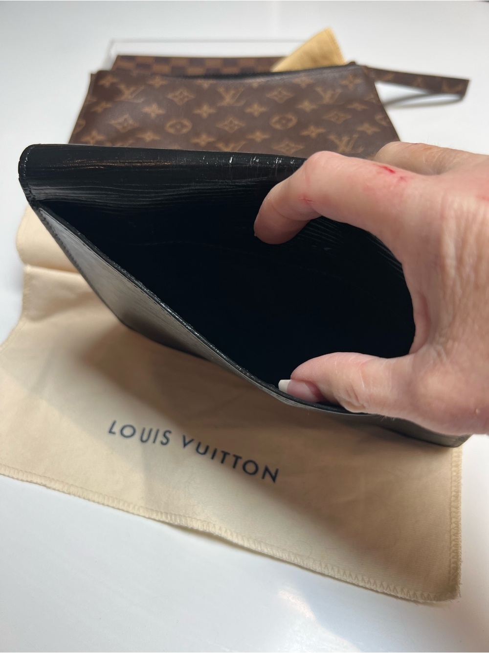 Louis Vuitton Black Epi Leather Slim Wallet - Picture 5 of 14